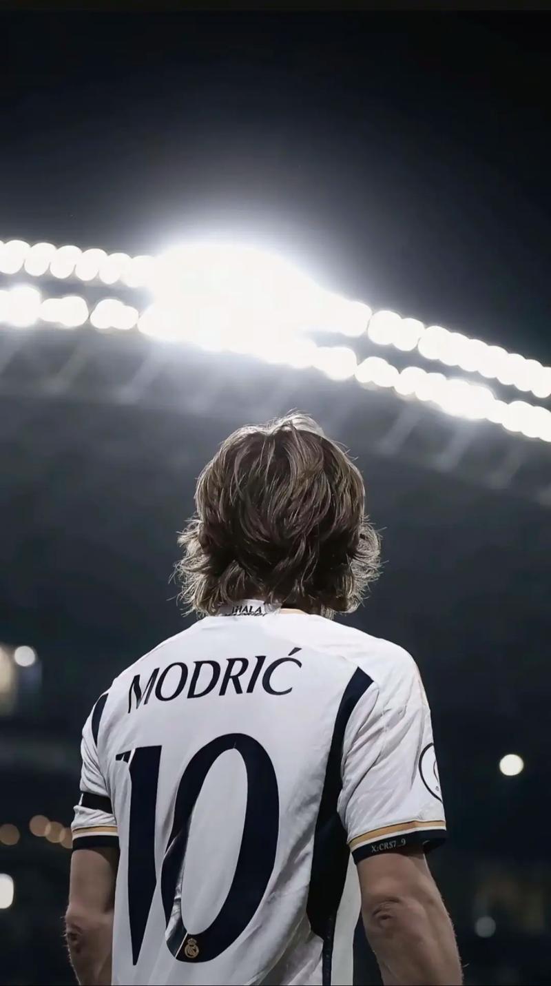 圣保利vs柏林联合：杰克逊-欧文、藤田让瑠奇马首发，汤姆-罗特、容诺夫出战